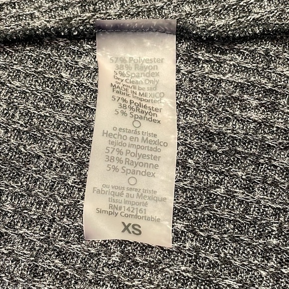 LuLaRoe XS long heathered grey open front cardigan with front pockets - Picture 9 of 9